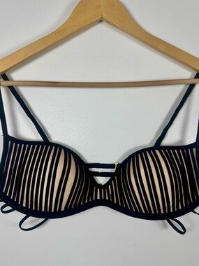 God Save Queens Black Strappy Swim Bikini Top women’s Medium Sexy Coquette EUC